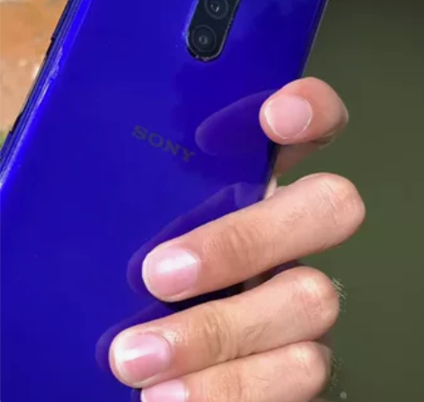 索尼xperia1 国行6+128，骁龙8...