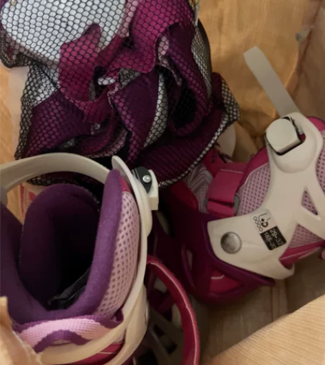 迪卡侬轮滑鞋一套加护具 29-32 内长1...