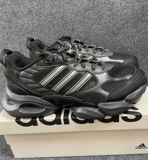 ?官网一千多的adidas陈靖可孙千同款清...