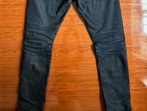 正品EVISU牛仔裤尺码是W32L34，想...