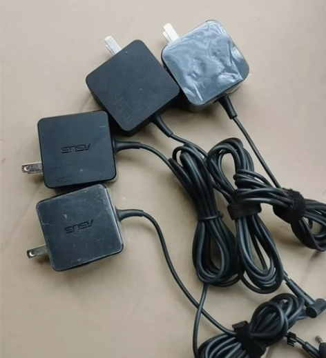 ASUS华硕19V2.37A电源适配器U3...