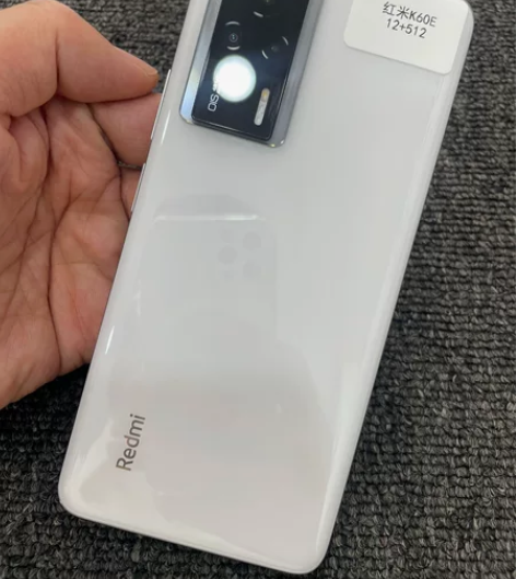 红米K60E，12+512 纯原无修，成色...