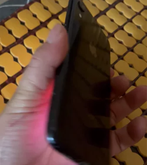 xr 64黑解 备用机  就换过电池 其他...