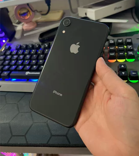 iPhone XR  64g  美版有锁卡...