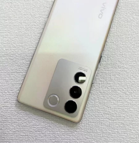 ?vivo s16(5G)  搭载骁龙87...