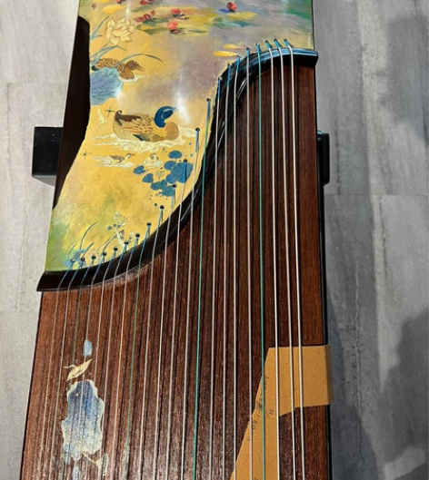 敦煌二手古筝原价1万6出孩子不愿意学闲敦煌...