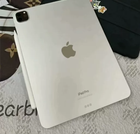 带笔和键盘出ipadpro苹果平板电脑22...