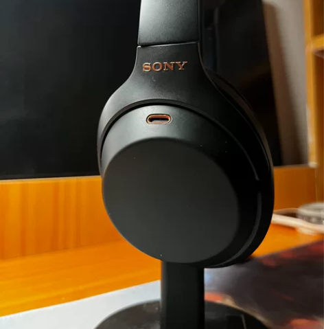 索尼头戴式降噪耳机wh1000xm3，黑色...