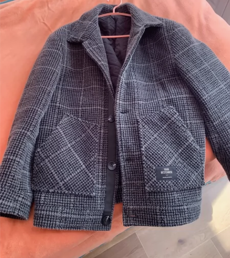 啄木鸟休闲夹克，175，140斤左右都可以...