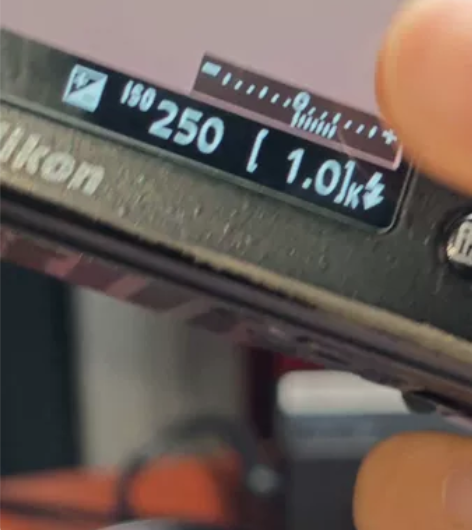 尼康D7100 着急出 标价单机价可小刀 ...