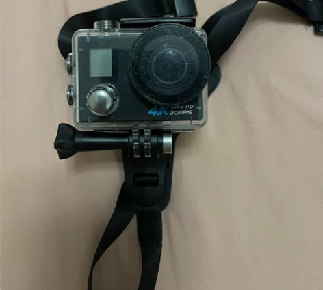 以前骑机车的时候买来记录骑行生活的，车子卖...