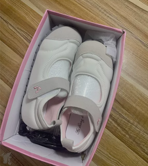 #鞋子女新鞋包邮无瑕疵平底玛丽珍鞋泡芙单鞋...