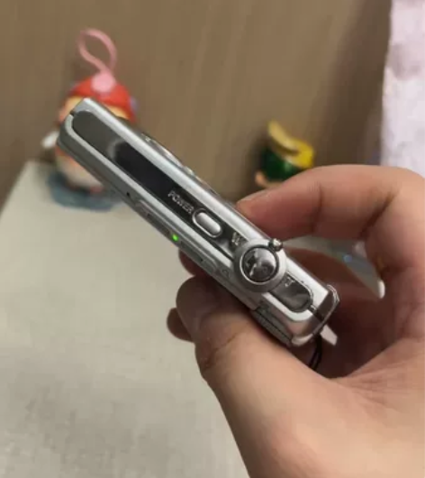奥林巴斯Fe320 800万像素3倍光学变...