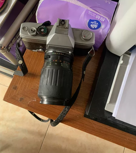 海鸥胶卷相机 喜欢的拿去，带镜头和有味镜。...