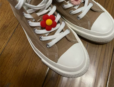 飞跃高帮奶茶色，正品38码，就穿出去过一次...