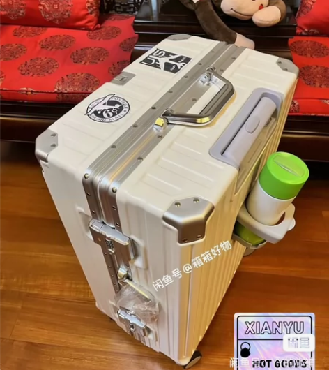 【低价急售】（仅剩7个）全新包邮28寸铝框...