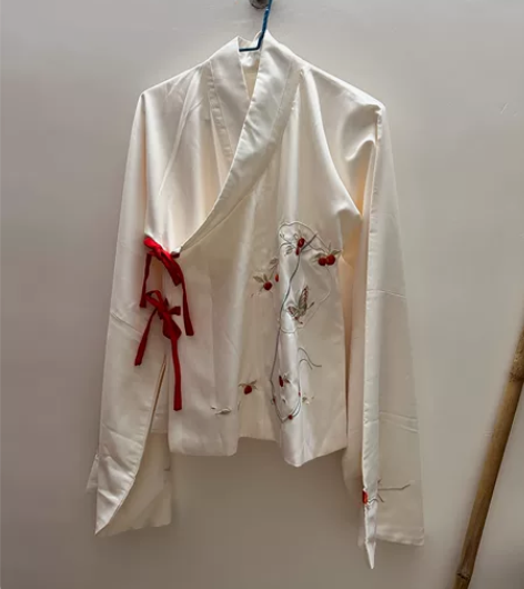 兰若庭红果果上衣S，古早款了，不一定出得掉...