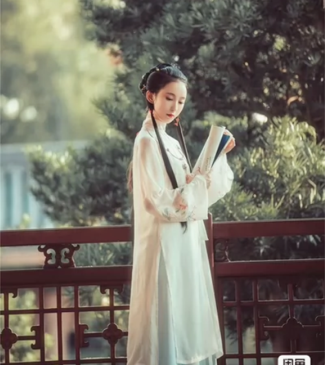 兰若庭 海棠春 全套M码，上杉+下裙，从前...