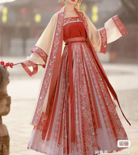 【急出】出两套汉服 都是s码 没赶上时间所...