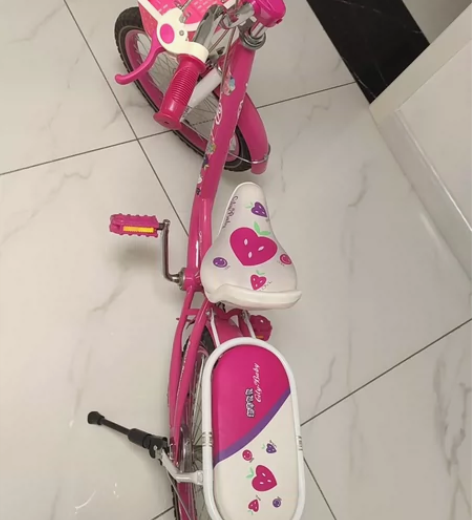 儿童自行车车轮直径44cm左右，适合6-9...