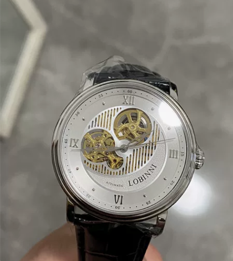 全新未撕膜罗宾尼（LOBINNI）手表男镂...