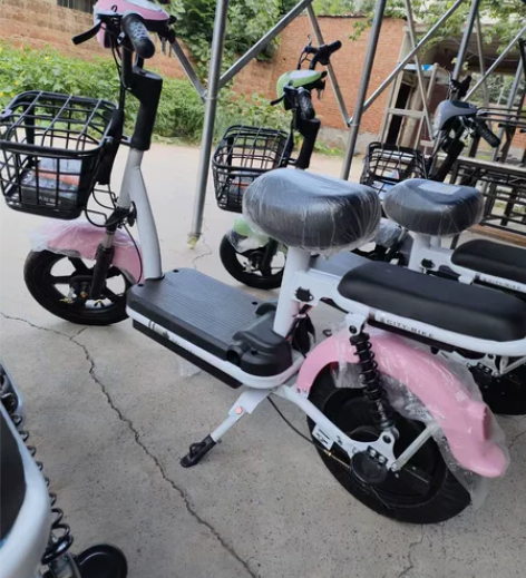 【亏本急售】全新未拆封雅迪爱玛同款电动车男...