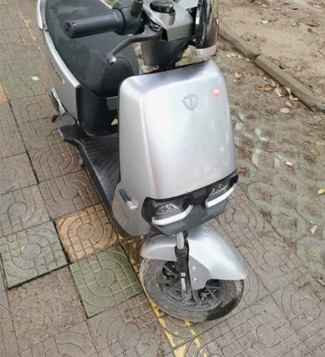 电动车2023新款电动摩托车72V大型长跑...