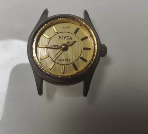 两块石英女表 1）飞亚达FIYTA 表径含...