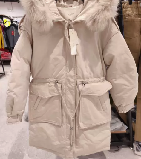 拉夏贝尔旗下拉贝缇女款羽绒服6008622...