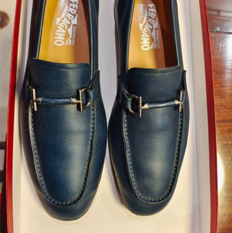 菲拉格慕Ferragamo 皮鞋 5新，穿...