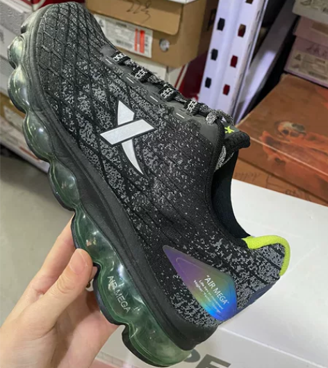 特步男鞋AIR MEGA全掌气垫男鞋运动鞋...