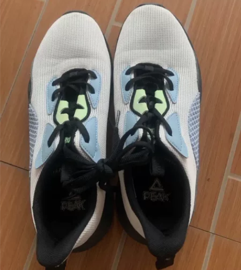 匹克 休闲舒适减震防滑耐磨低帮跑步鞋  闲...