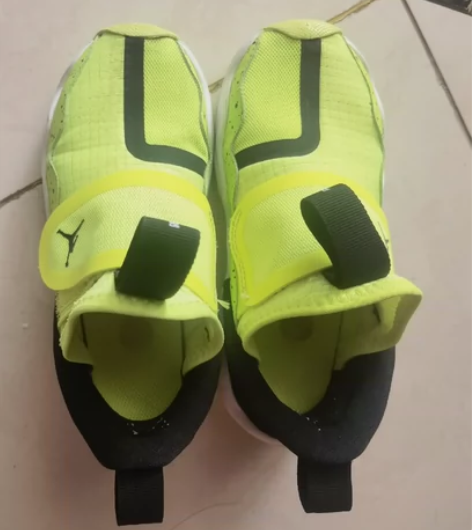 耐克正品 12c乔丹系列 荧光黄超级帅气运...