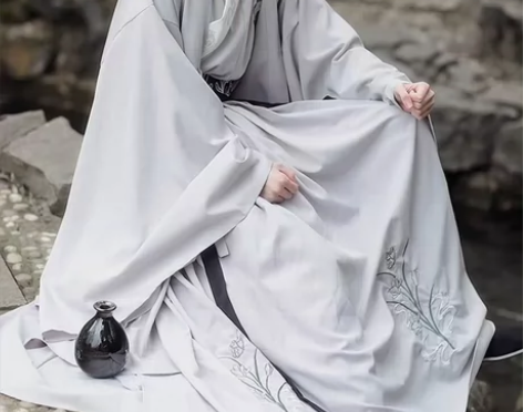 呦呦鹿鸣原创汉服，三件套，仅穿过一次拍照 ...