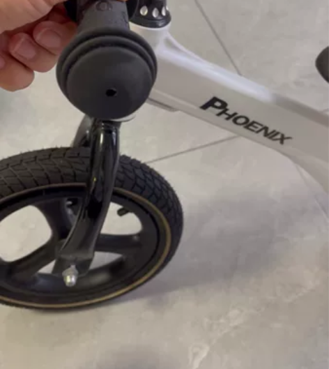 凤凰平衡车  一次没骑过    前面有一点...