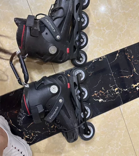 【新年狂欢节】美洲狮溜冰鞋成人轮滑鞋直排轮...