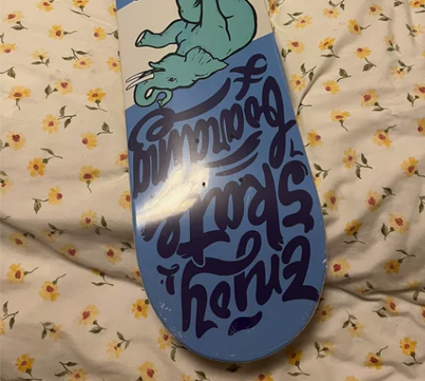 DBH滑板，王一博同款颜色，全新，配件齐全...