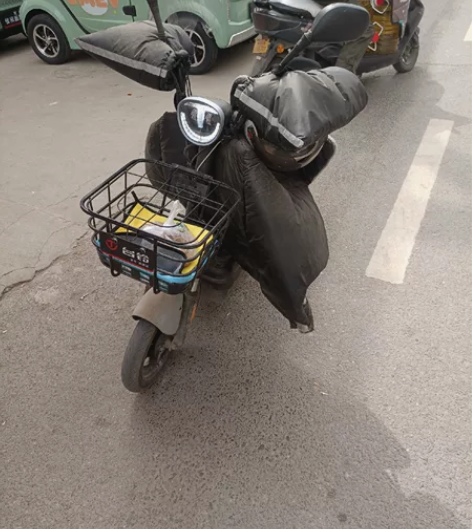 台铃新国标电动车，蓝牌不需要驾照，60V2...