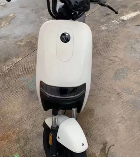 国标九号，a35?，才开了2000多公里，...