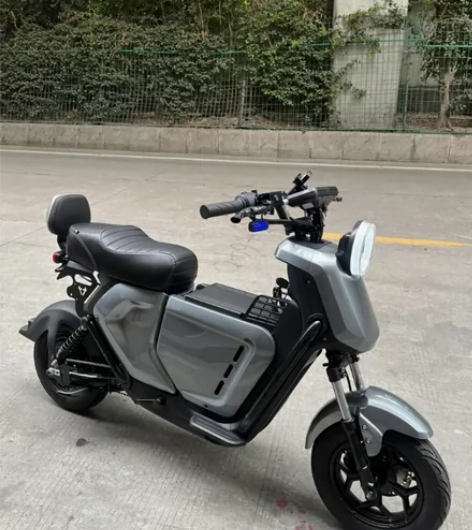 特价全新小牛电动车同款奇迹牛100公里续航...