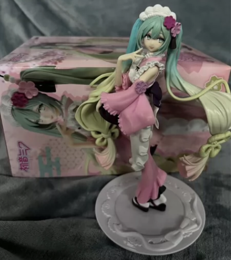 急出！包邮！初音未来景品手办 巴菲长裙 2...