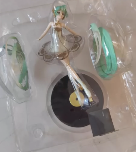 初音未来5周年交响乐手办 没有包装盒发的只...