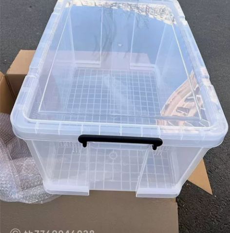 【特价出售15元一个透明收纳箱】全新装衣服...