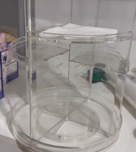 化妆品收纳盒透明亚克力旋转置物架桌面护肤品...