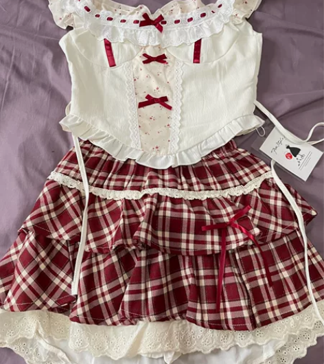 少女风 季节：春夏款式：连衣裙材质：布料、...