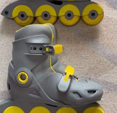 轮滑鞋 质量特好穿脱超级方便34-37码轻...