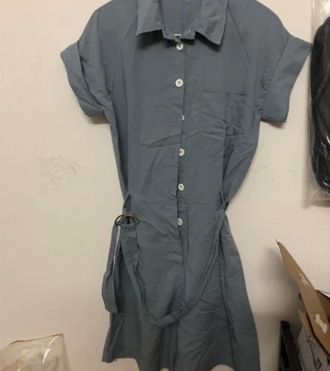 s码宽松连体裤，实际颜色可以参考后面两张图...