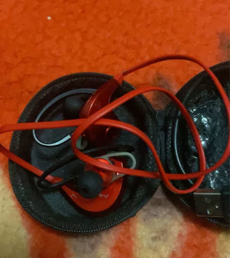 amoi蓝牙运动耳机 买回来一直闲置，买新...