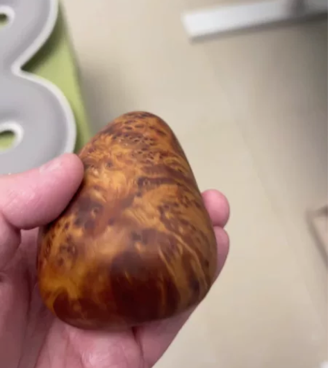 崖柏手把件四川凉山料原木随型满瘤疤陈化老料...