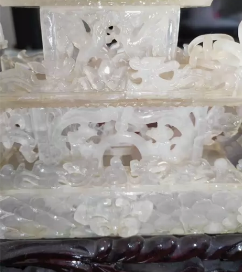 玉雕船一帆风顺，做工较精细，什么玉石的我也...